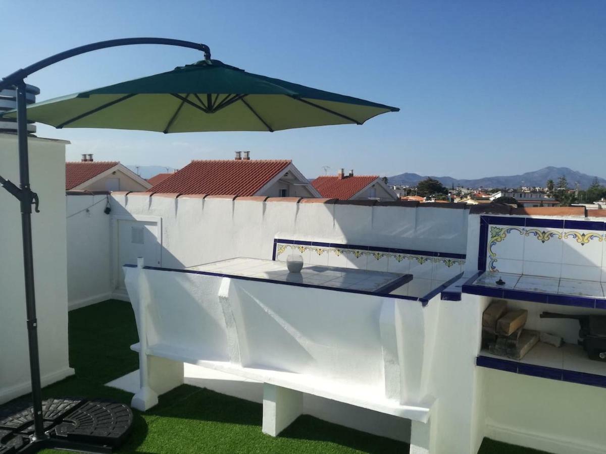 Apartamento con terraza privada y piscinas Vinarós Esterno foto
